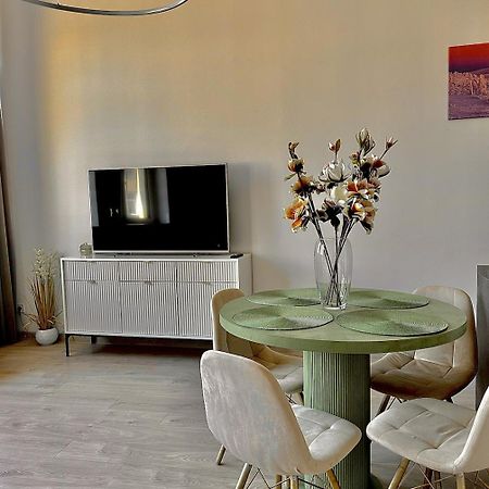 Loft Przy Placu Niepodleglosci Daire Jelenia Gora Dış mekan fotoğraf