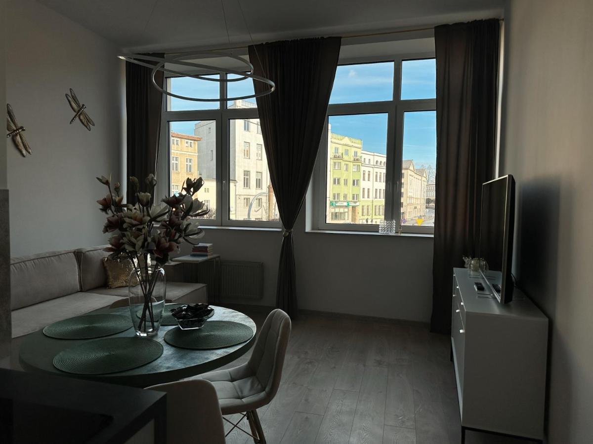 Loft Przy Placu Niepodleglosci Daire Jelenia Gora Dış mekan fotoğraf