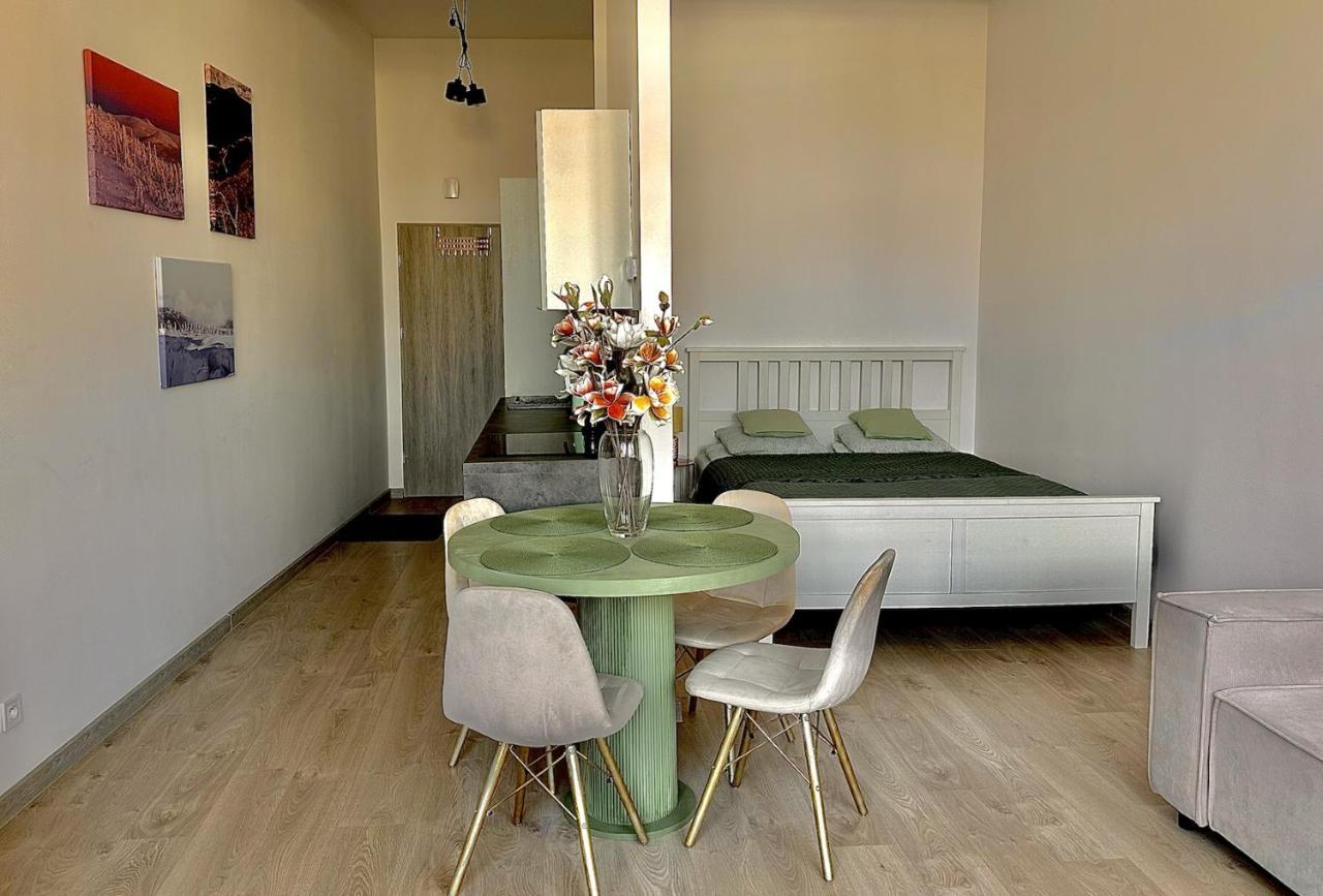 Loft Przy Placu Niepodleglosci Daire Jelenia Gora Dış mekan fotoğraf